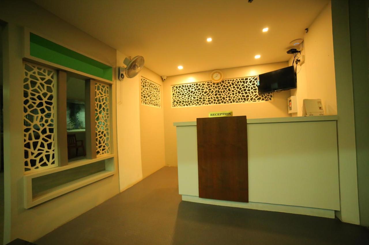Hotel Falcon Thiruvananthapuram Екстер'єр фото
