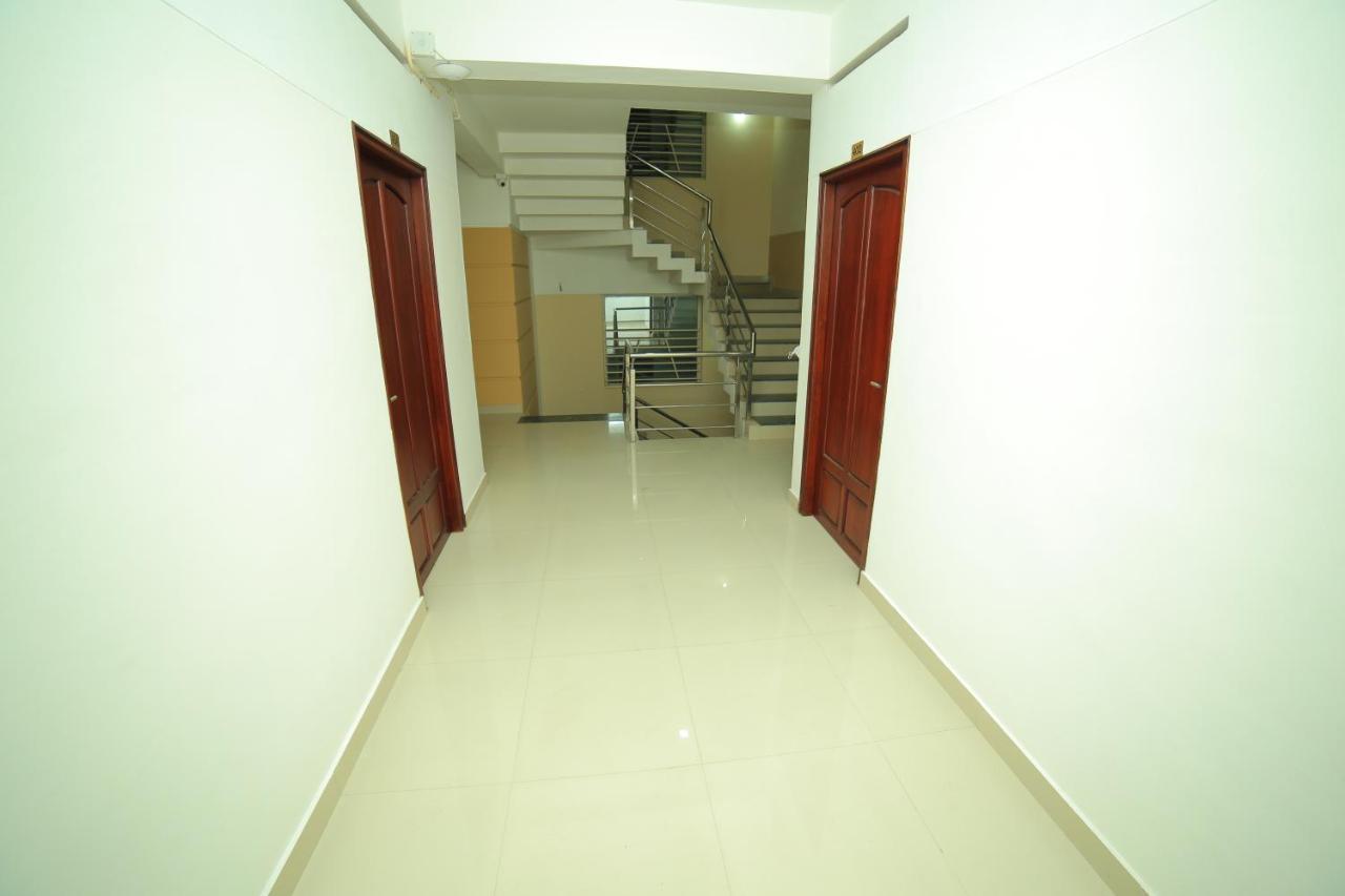 Hotel Falcon Thiruvananthapuram Екстер'єр фото